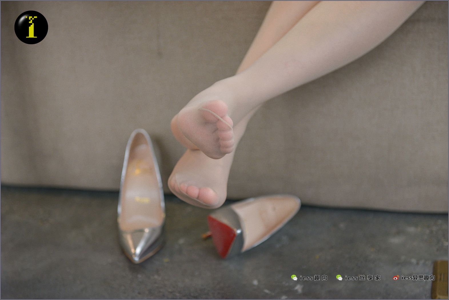 图片[44]-[IESS异思趣向] 普惠集 076 小捷 – 咖啡厅的银色高跟鞋 在线浏览 – 速更版-美库