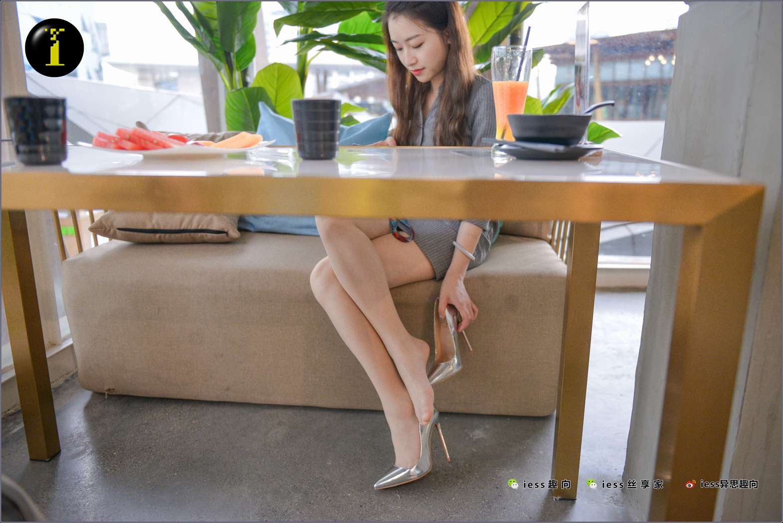 图片[26]-[IESS异思趣向] 普惠集 076 小捷 – 咖啡厅的银色高跟鞋 在线浏览 – 速更版-美库