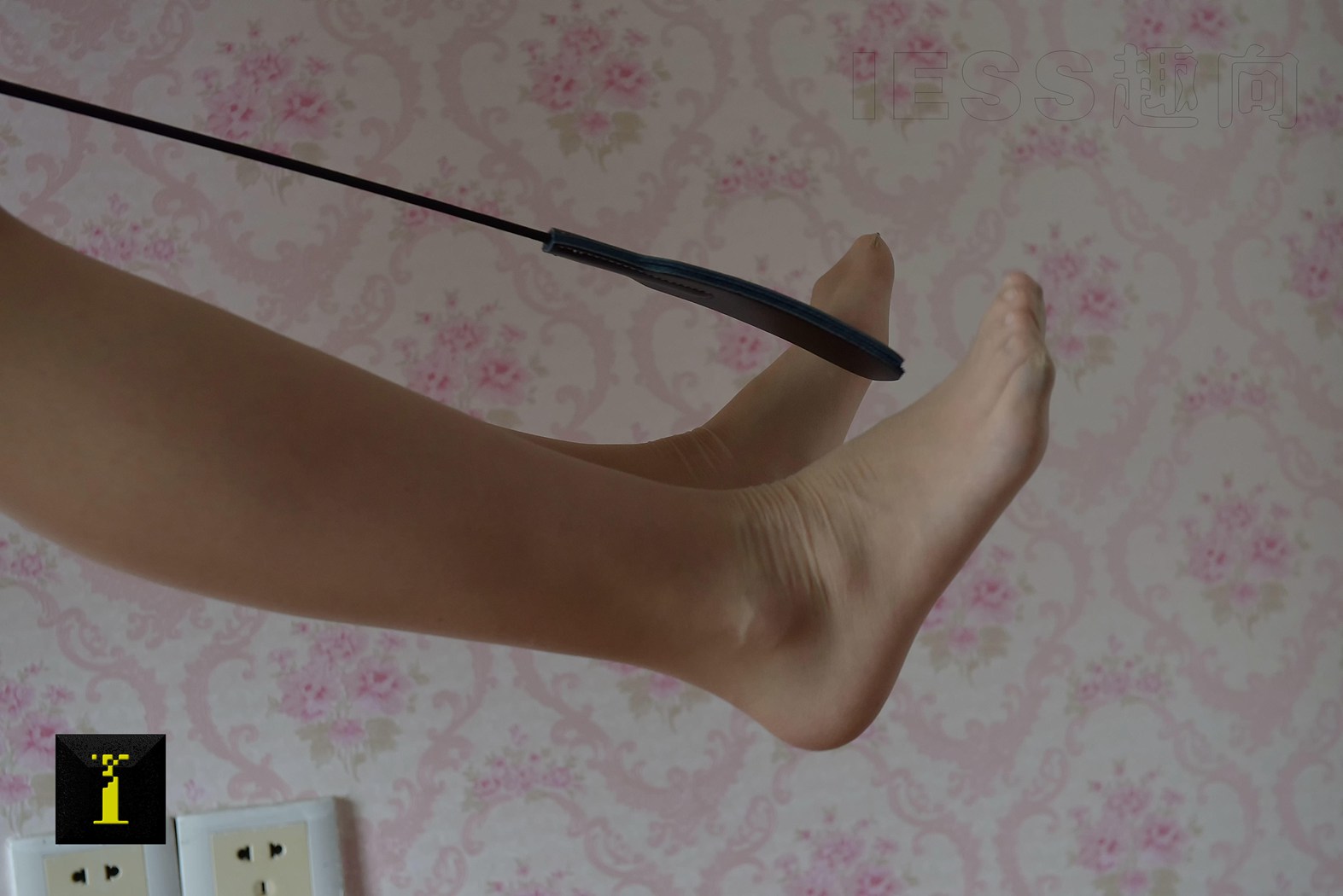 图片[25]-[IESS异思趣向] 普惠集 111 馨月-小皮鞭 在线浏览 – 速更版-美库