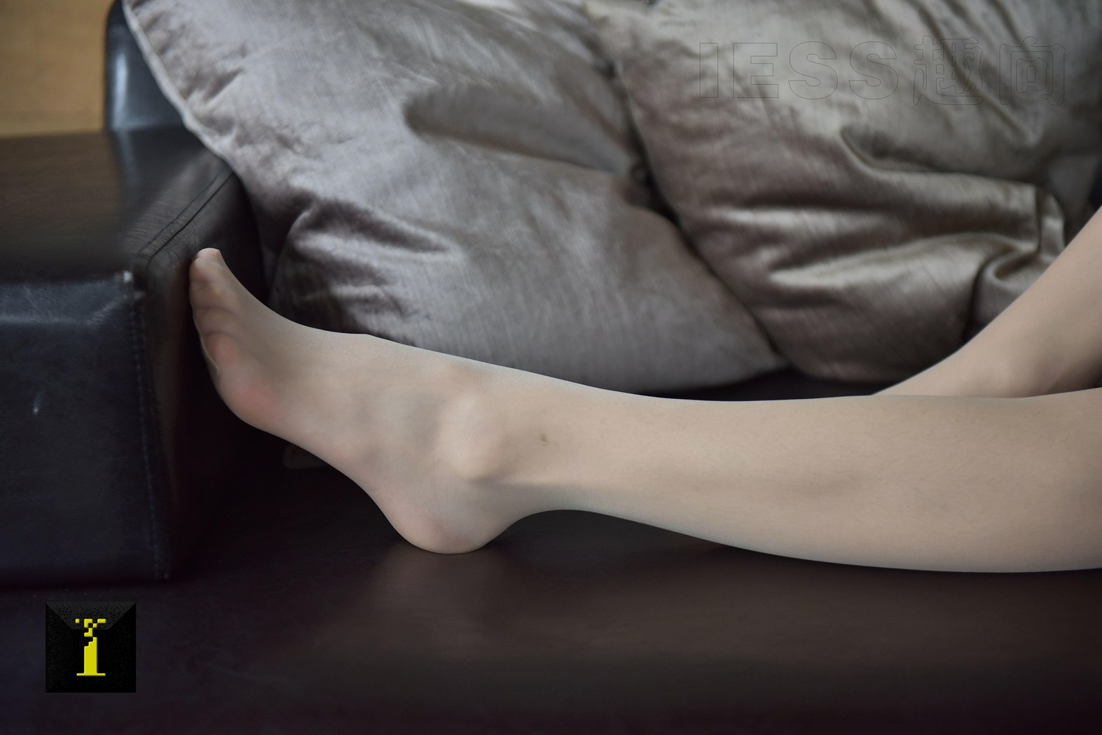 图片[6]-[IESS异思趣向] 普惠集 108-小六职业肉丝演绎III  在线浏览 – 速更版-美库