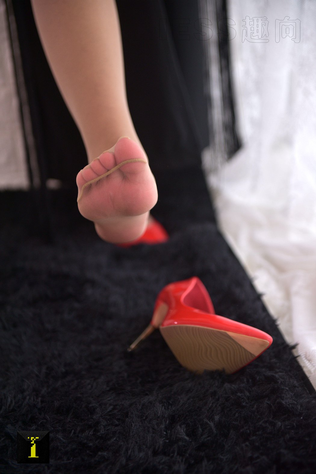 图片[13]-[IESS异思趣向] 普惠集 120 – 别人家的模特 – 肉感 在线浏览 – 速更版-美库