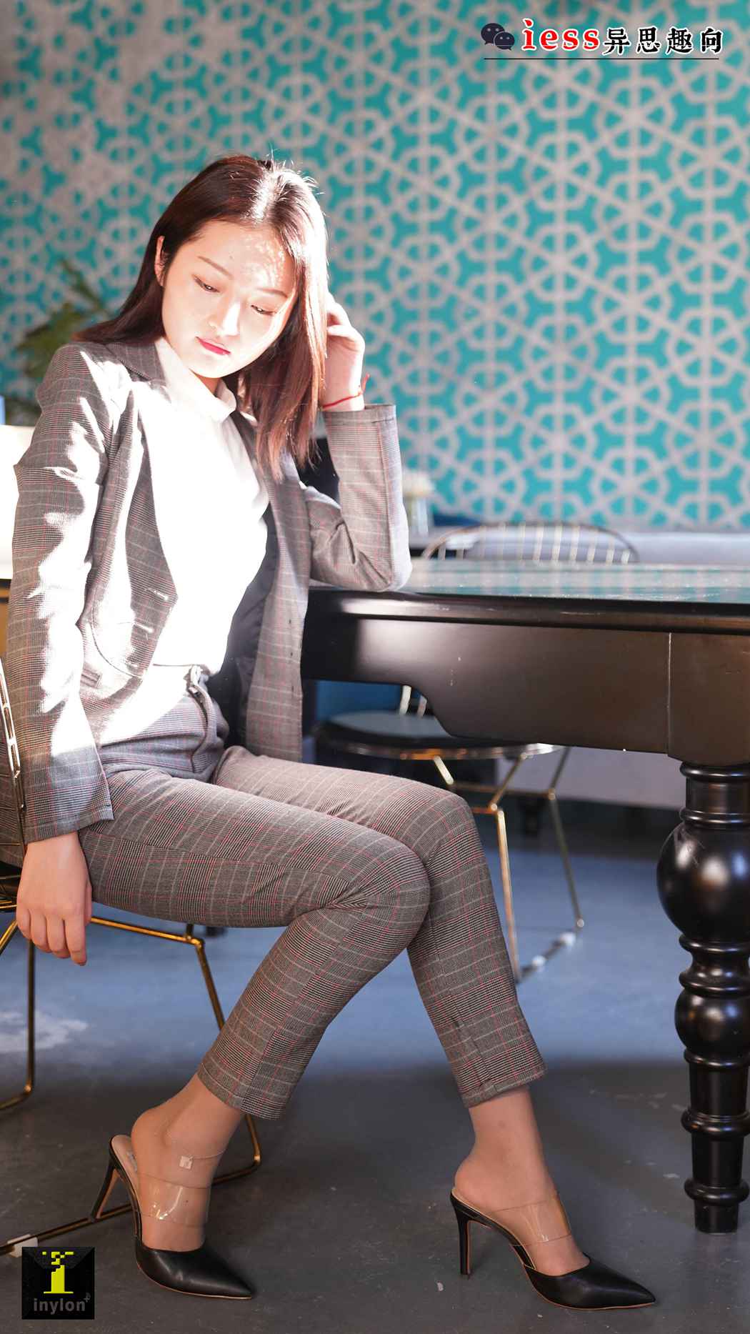 图片[8]-[IESS异思趣向] 普惠集 131 – 格格的短灰丝 在线浏览 – 速更版-美库