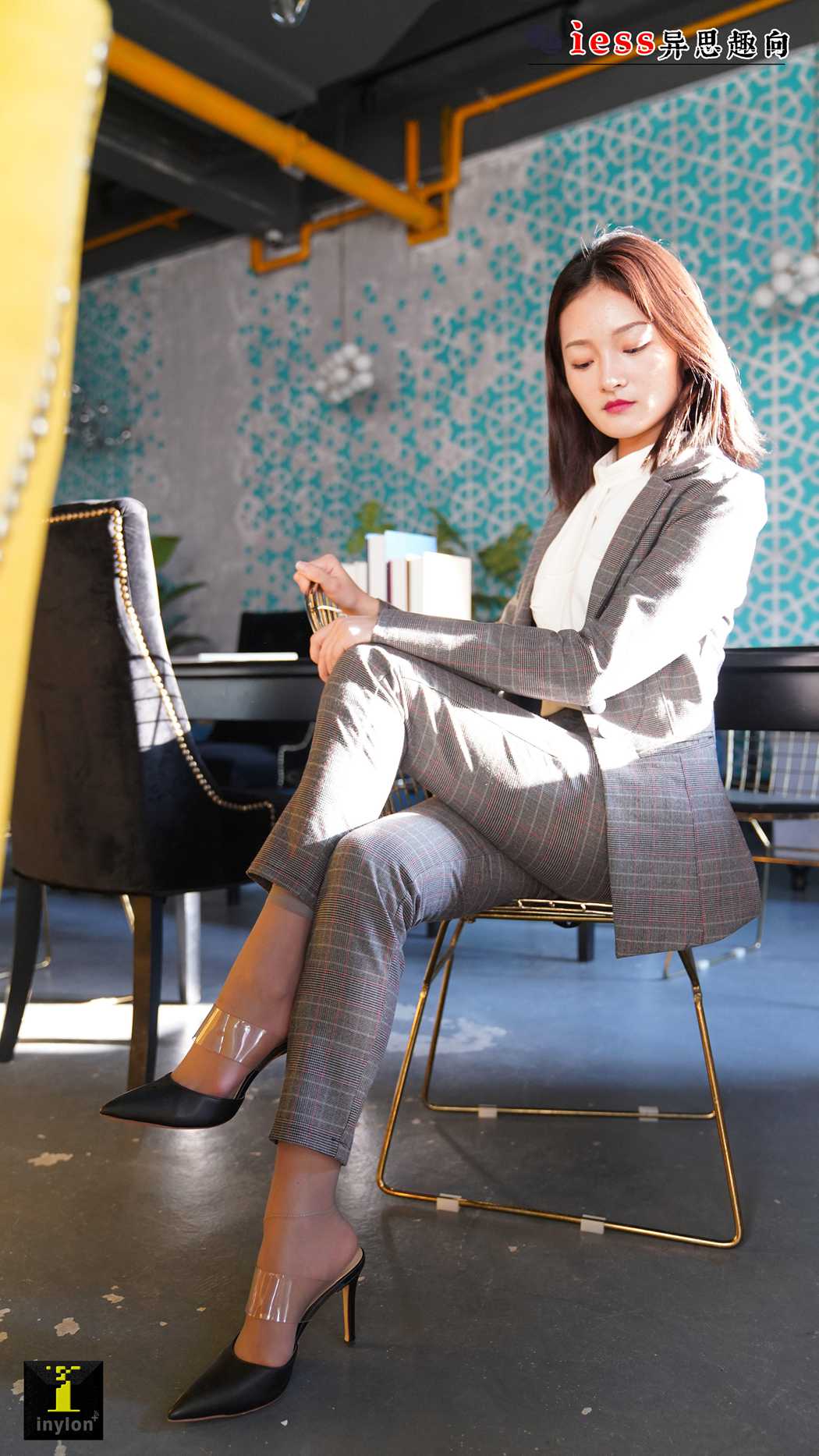 图片[21]-[IESS异思趣向] 普惠集 131 – 格格的短灰丝 在线浏览 – 速更版-美库