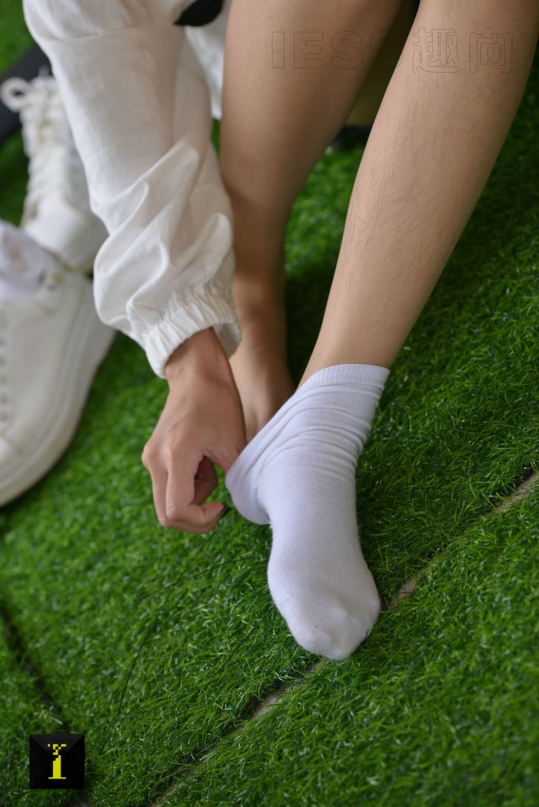 图片[18]-[IESS异思趣向] 普惠集 125 -茜 – 浓密的脚毛  在线浏览 – 速更版-美库