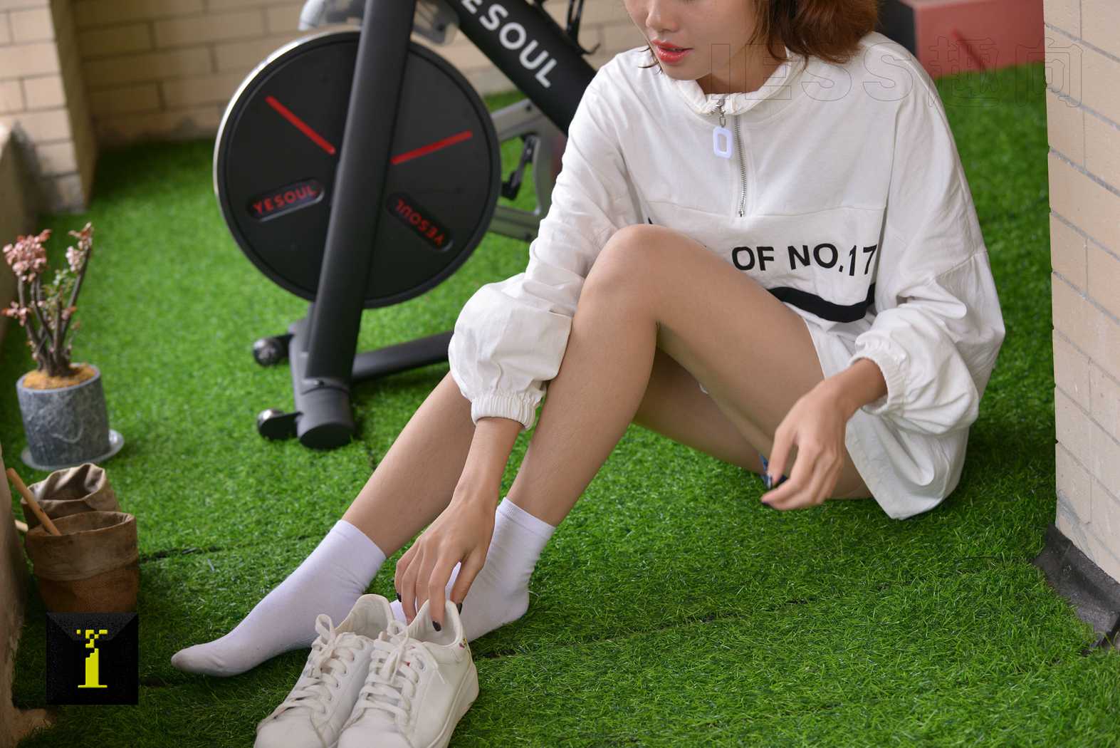 图片[38]-[IESS异思趣向] 普惠集 125 -茜 – 浓密的脚毛  在线浏览 – 速更版-美库