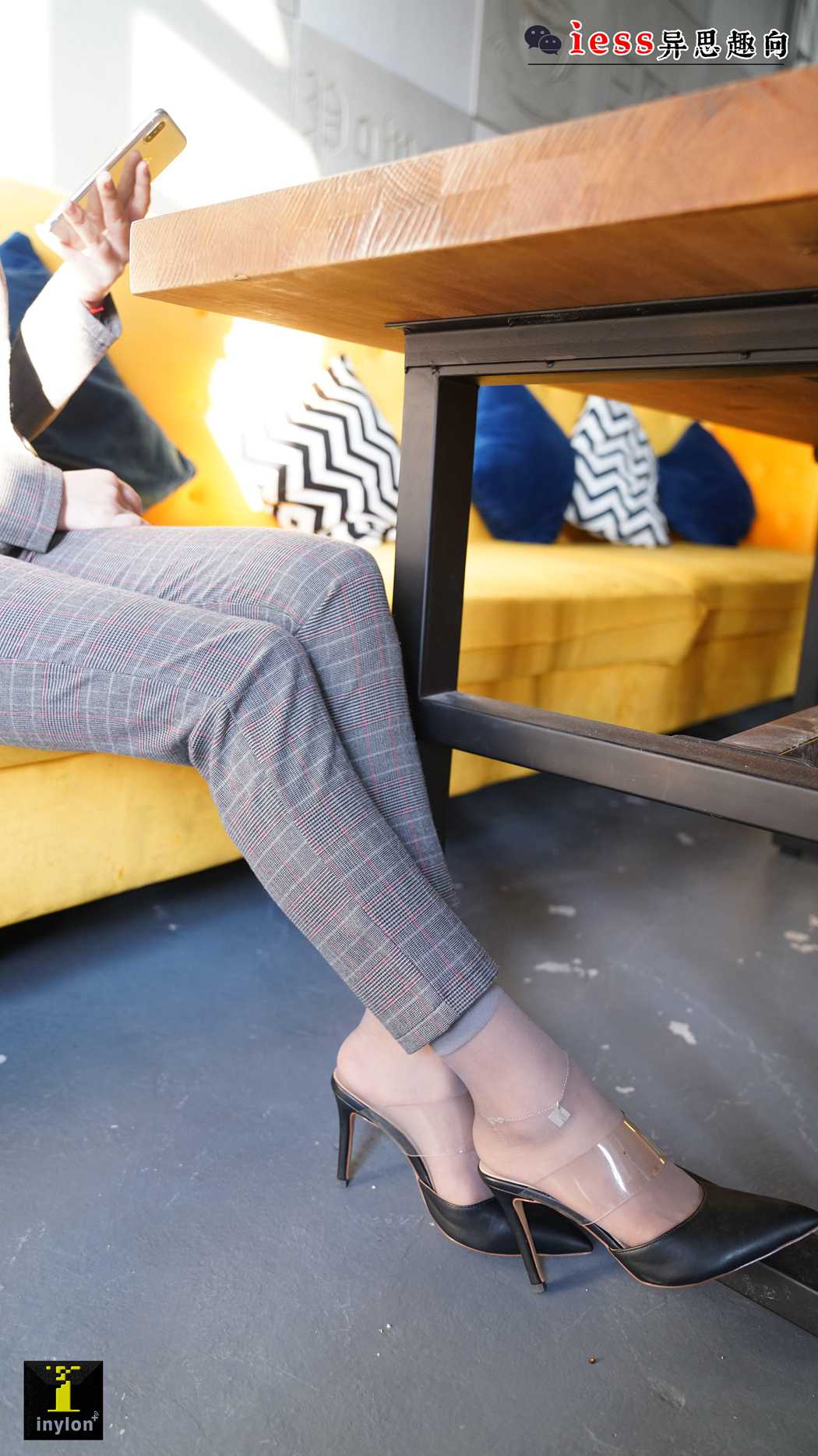 图片[68]-[IESS异思趣向] 普惠集 132-格格 精彩的短灰丝特写 在线浏览 – 速更版-美库