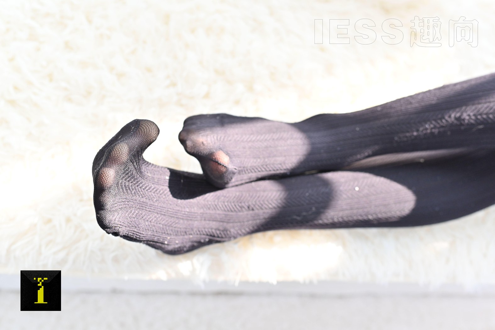 图片[61]-[IESS异思趣向] 普惠集 140-厚袜子 在线浏览 – 速更版-美库