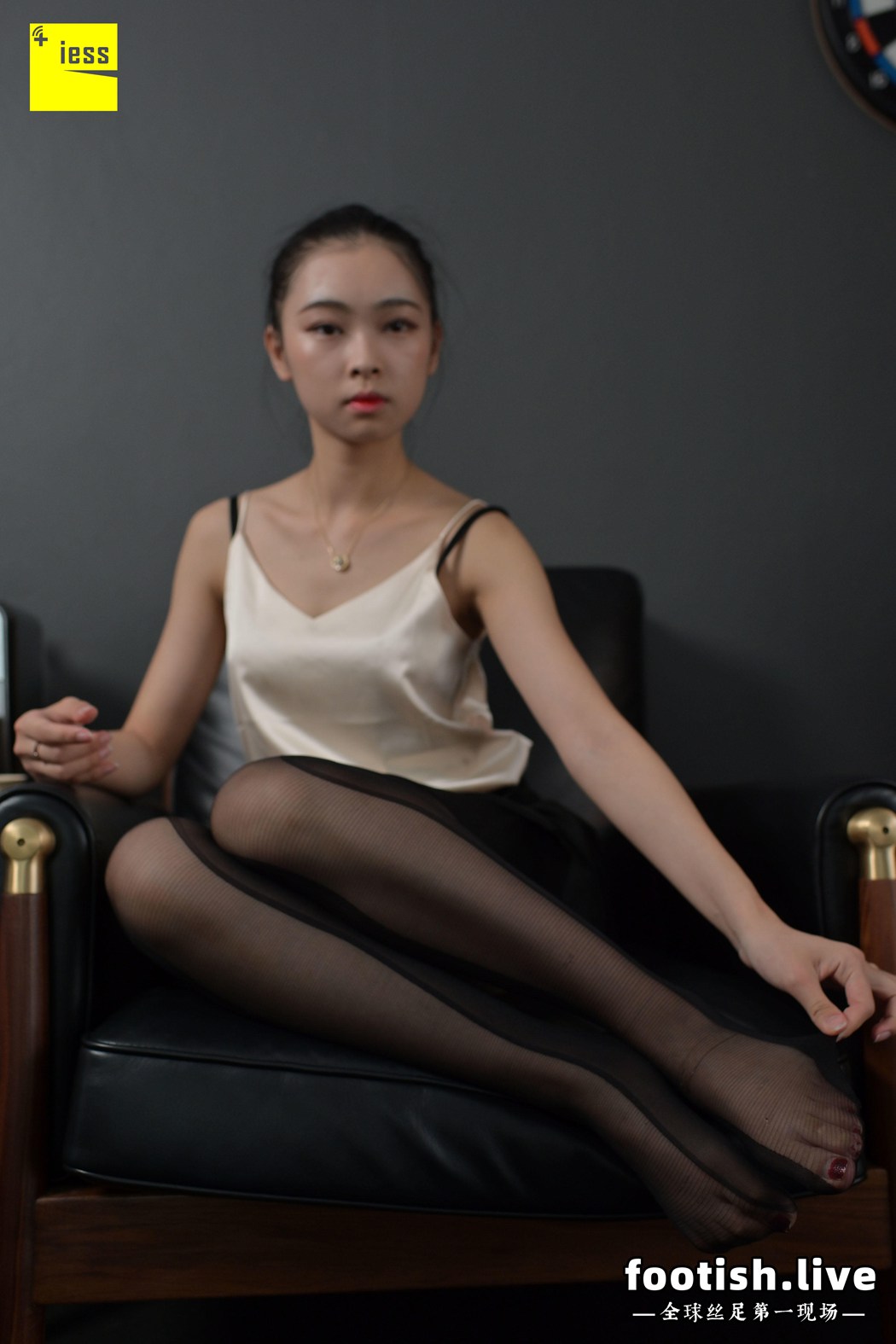 图片[8]-[IESS异思趣向] 普惠集 144  别人家的模特最美3 在线浏览 – 速更版-美库