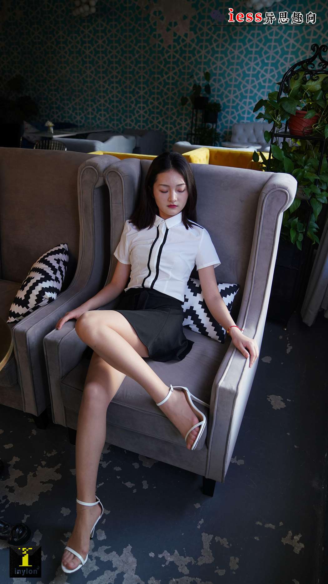 图片[14]-[IESS异思趣向] 普惠集 135 – 格格的白凉鞋 在线浏览 – 速更版-美库