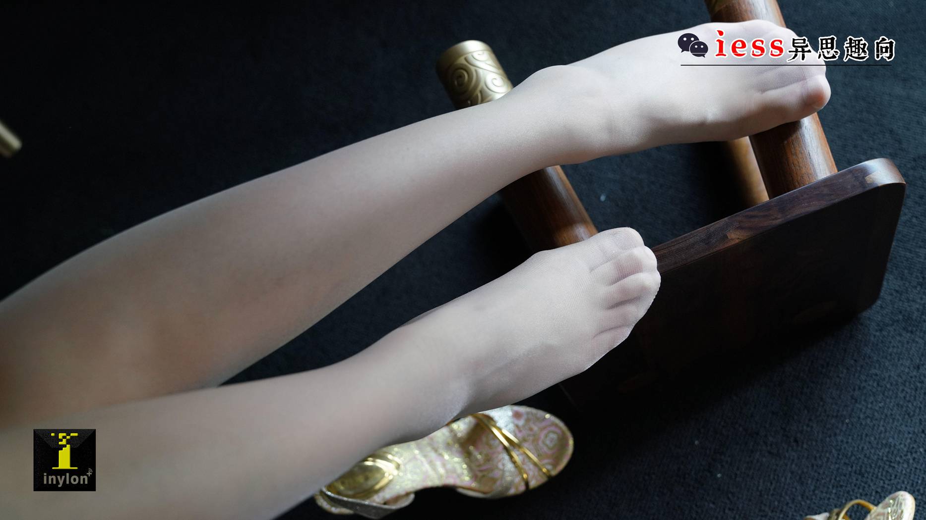 图片[43]-[IESS异思趣向] 普惠集 154 小捷-桌下乾坤 在线浏览 – 速更版-美库