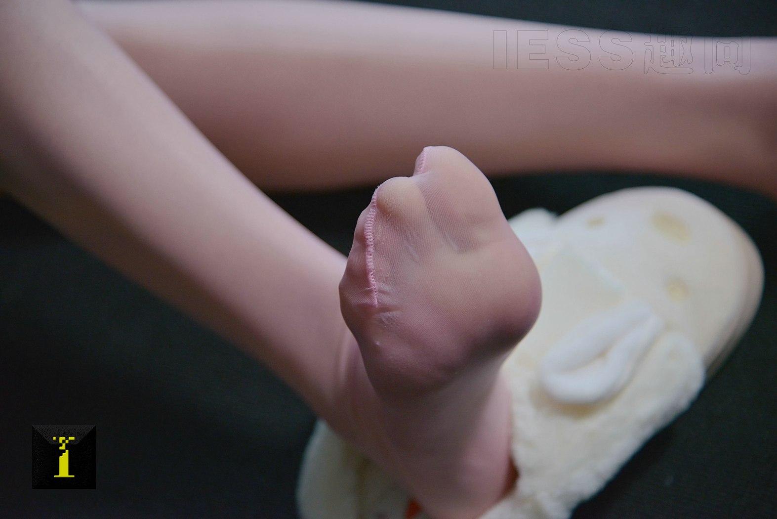 图片[38]-[IESS异思趣向] 普惠集 157 若琪 – 粉色的薄丝 在线浏览 – 速更版-美库