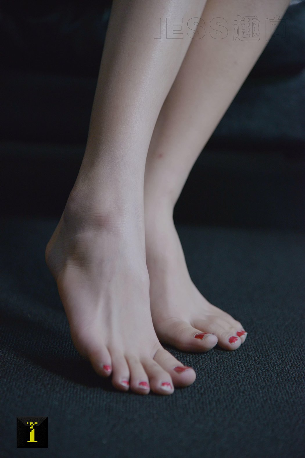 图片[5]-[IESS异思趣向] 普惠集 156-若琪的裸腿 在线浏览 – 速更版-美库