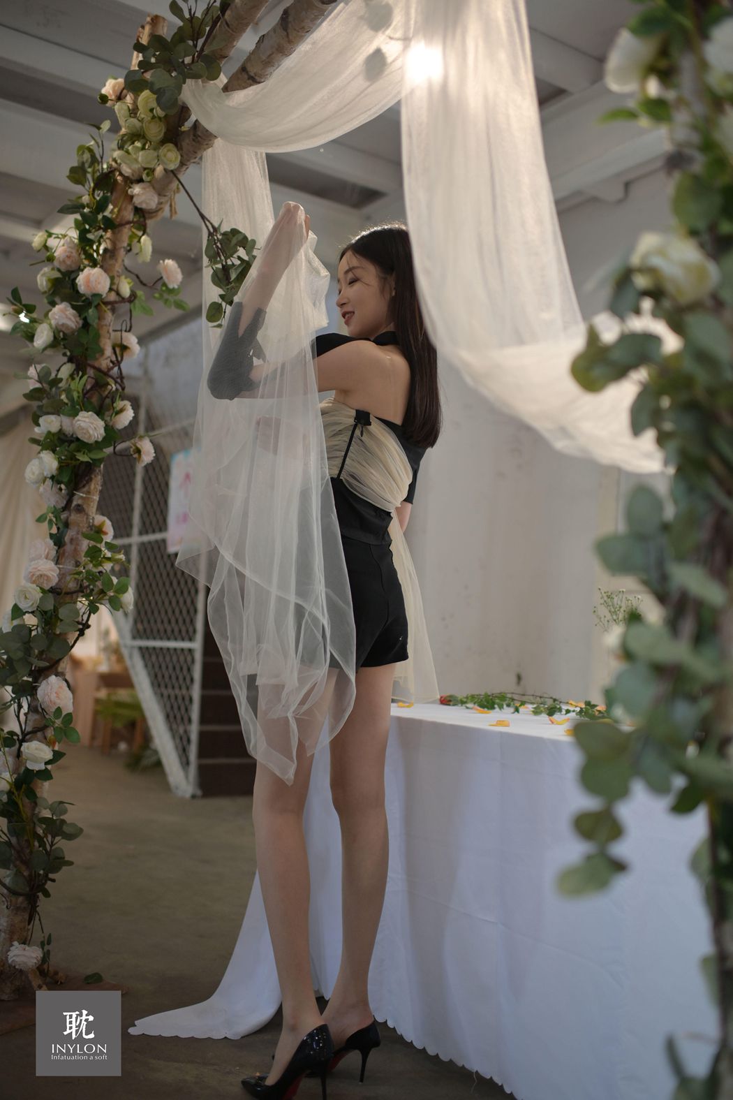 图片[74]-[IESS异思趣向] 普惠集 176 – 腿霸的时常随拍 在线浏览 – 速更版-美库