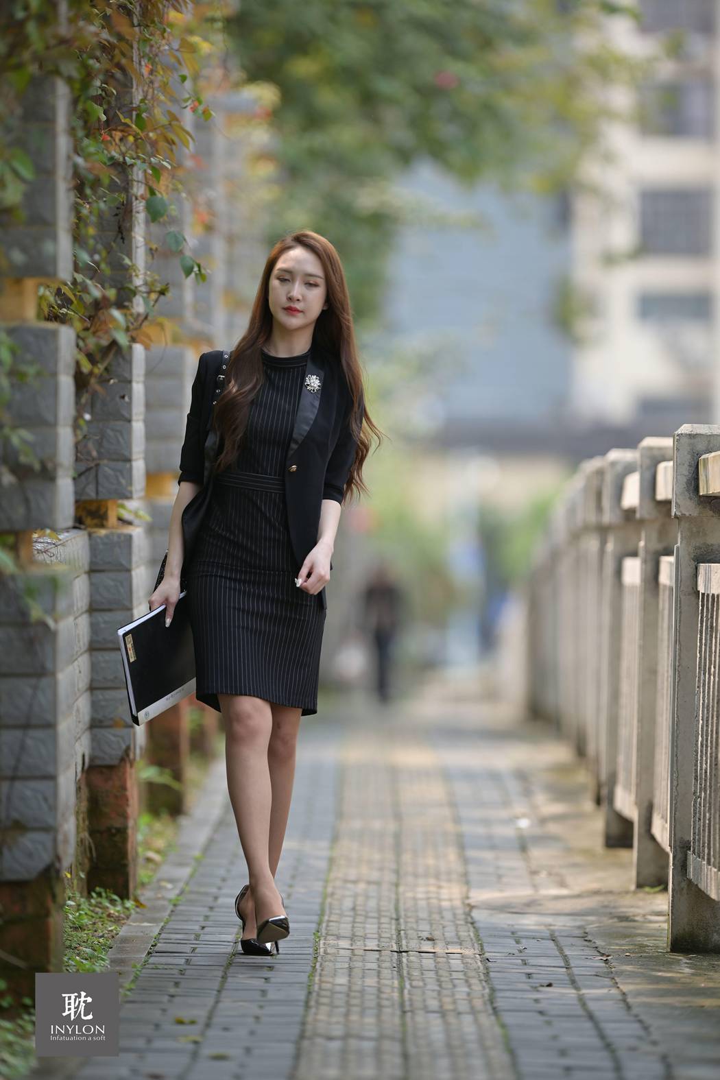 图片[44]-[IESS异思趣向] 普惠集 177 特别版- 跟拍上班的云芝 在线浏览 – 速更版-美库