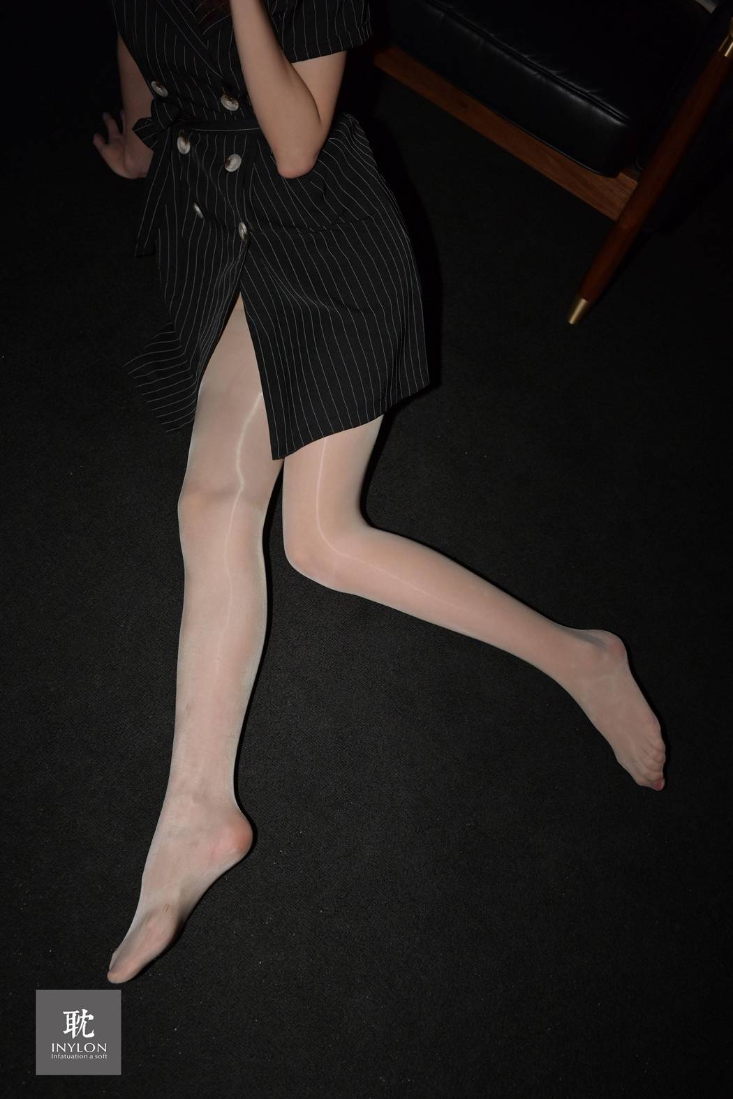 图片[10]-[IESS异思趣向] 普惠集 181-大妞的马油袜II  在线浏览 – 速更版-美库