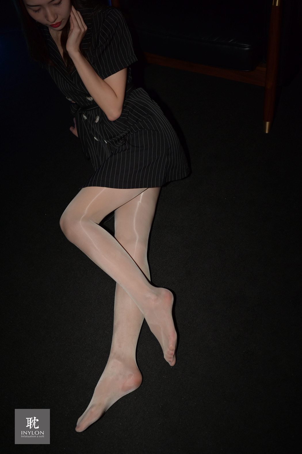 图片[48]-[IESS异思趣向] 普惠集 181-大妞的马油袜II  在线浏览 – 速更版-美库