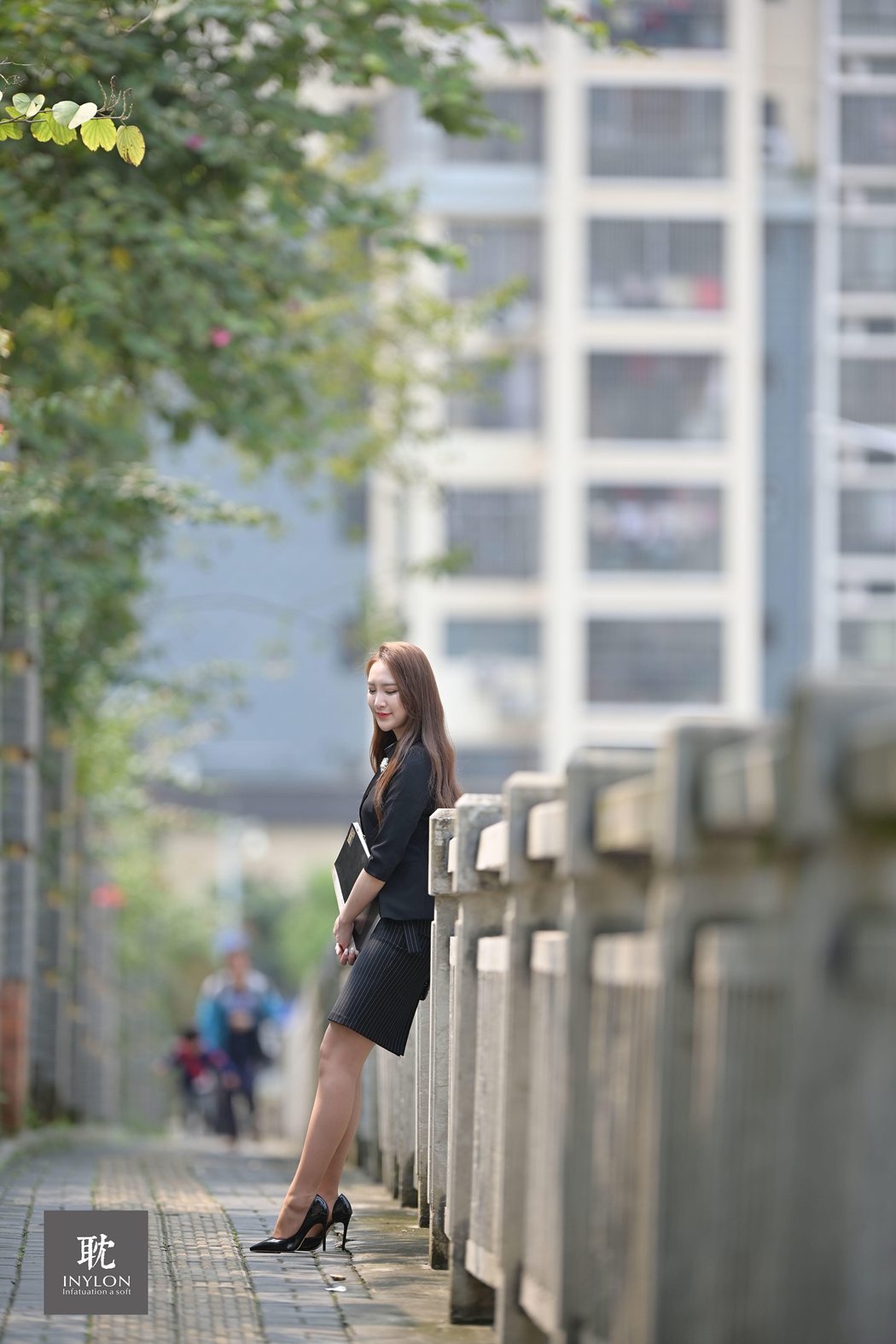 图片[38]-[IESS异思趣向] 普惠集 177 特别版- 跟拍上班的云芝 在线浏览 – 速更版-美库