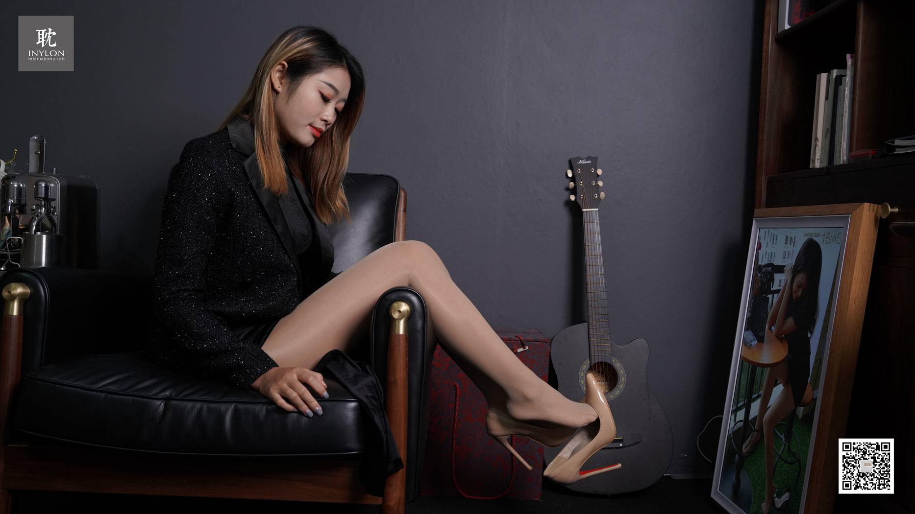 图片[93]-[IESS异思趣向] 普惠集186 – 小鲭 顺滑的旗袍和亮丝马油袜 在线浏览 – 速更版-美库