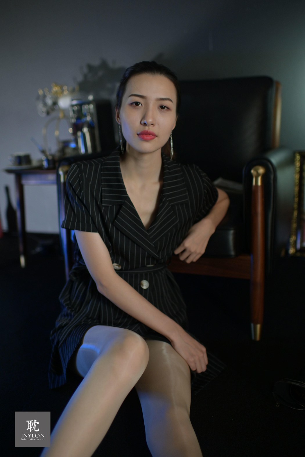 图片[59]-[IESS异思趣向] 普惠集 181-大妞的马油袜II  在线浏览 – 速更版-美库