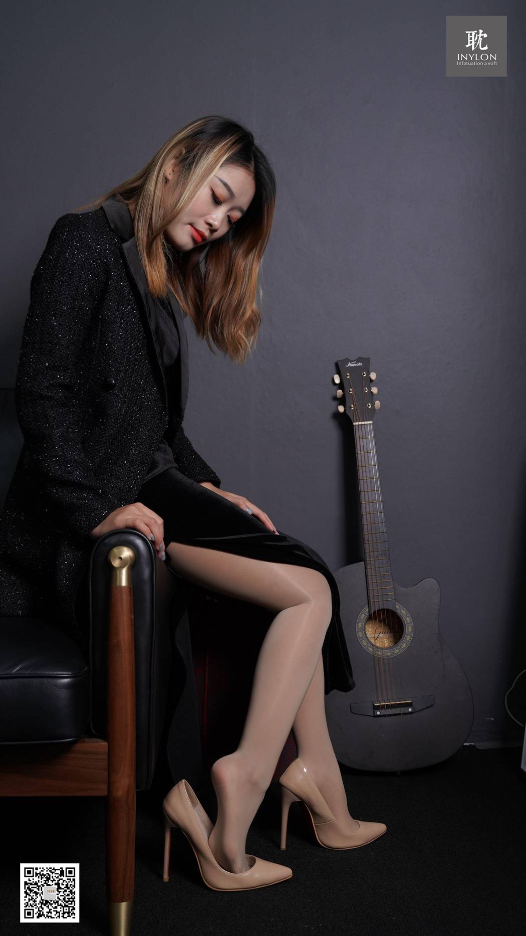 图片[34]-[IESS异思趣向] 普惠集186 – 小鲭 顺滑的旗袍和亮丝马油袜 在线浏览 – 速更版-美库