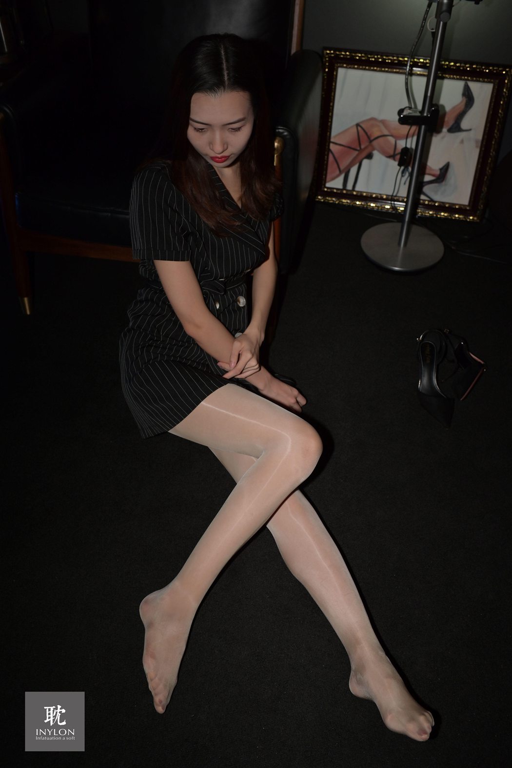 图片[40]-[IESS异思趣向] 普惠集 181-大妞的马油袜II  在线浏览 – 速更版-美库