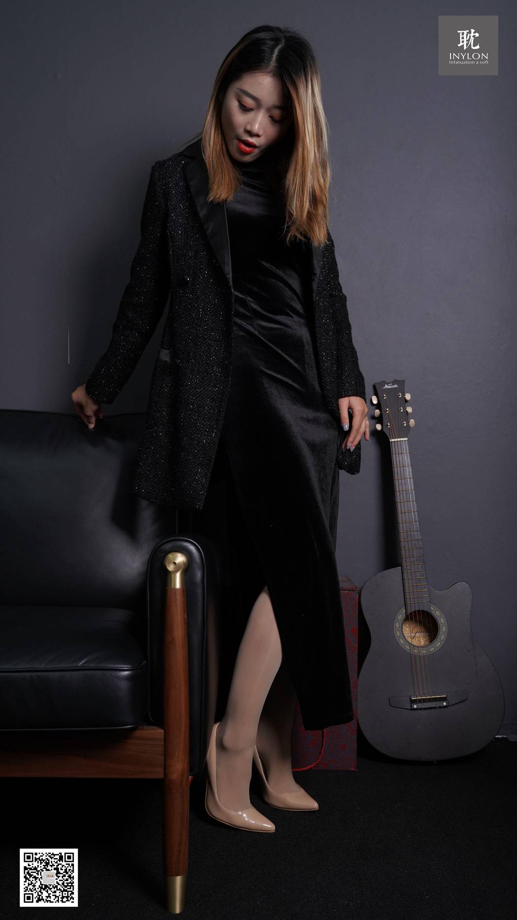 图片[49]-[IESS异思趣向] 普惠集186 – 小鲭 顺滑的旗袍和亮丝马油袜 在线浏览 – 速更版-美库