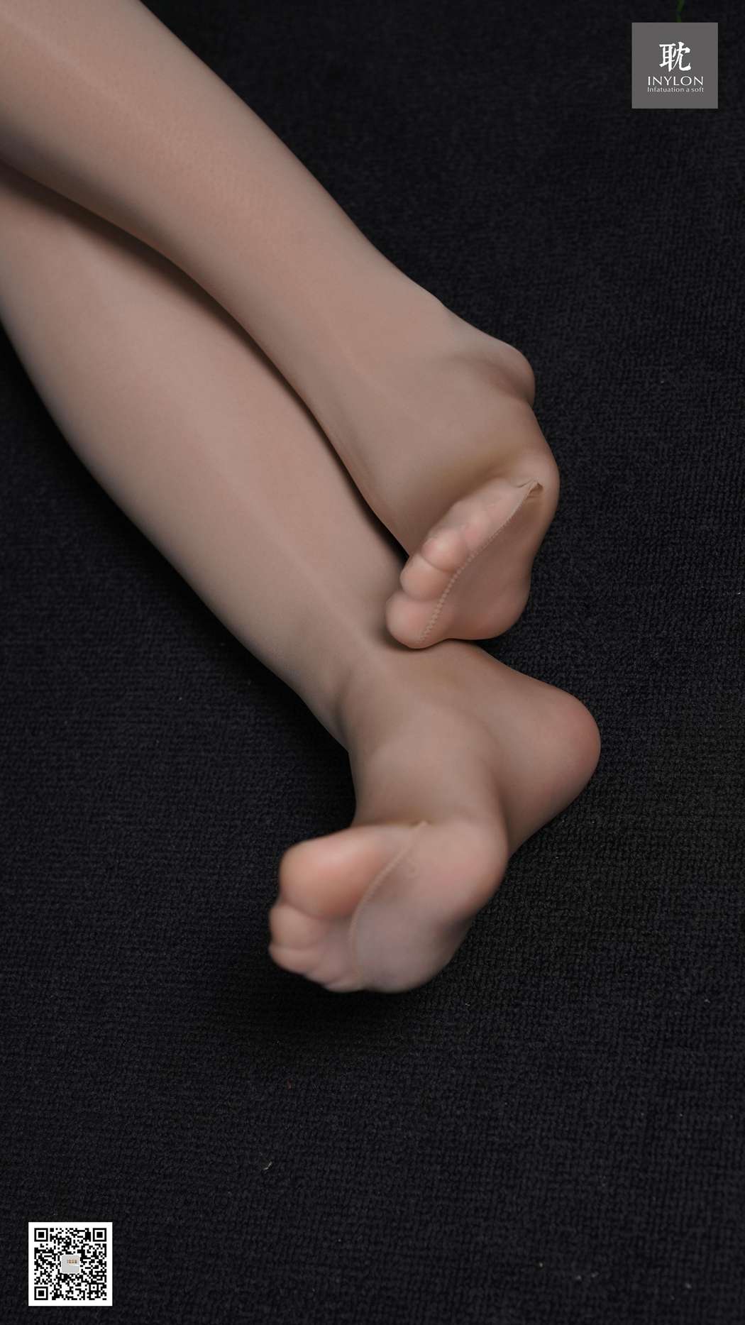 图片[67]-[IESS异思趣向] 普惠集186 – 小鲭 顺滑的旗袍和亮丝马油袜 在线浏览 – 速更版-美库