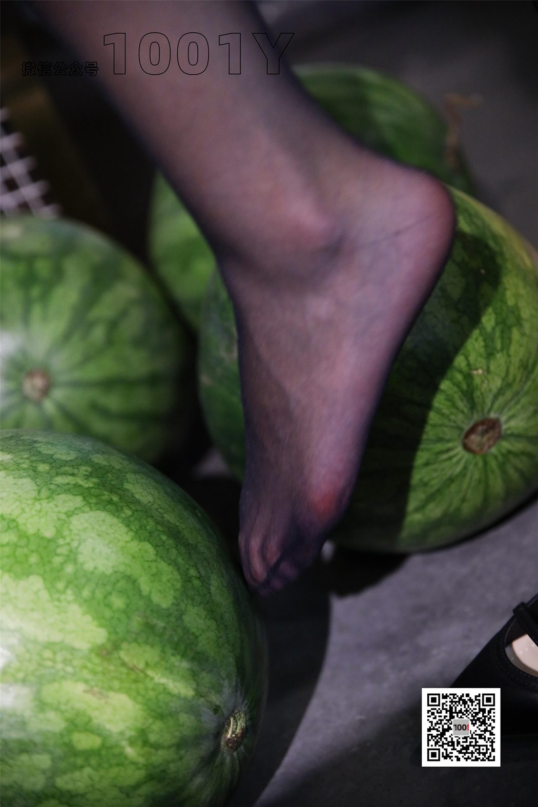 图片[37]-[IESS异思趣向] 一千零一夜 NO.045 腿腿《餐厅的服务员2》在线浏览 – 速更版-美库