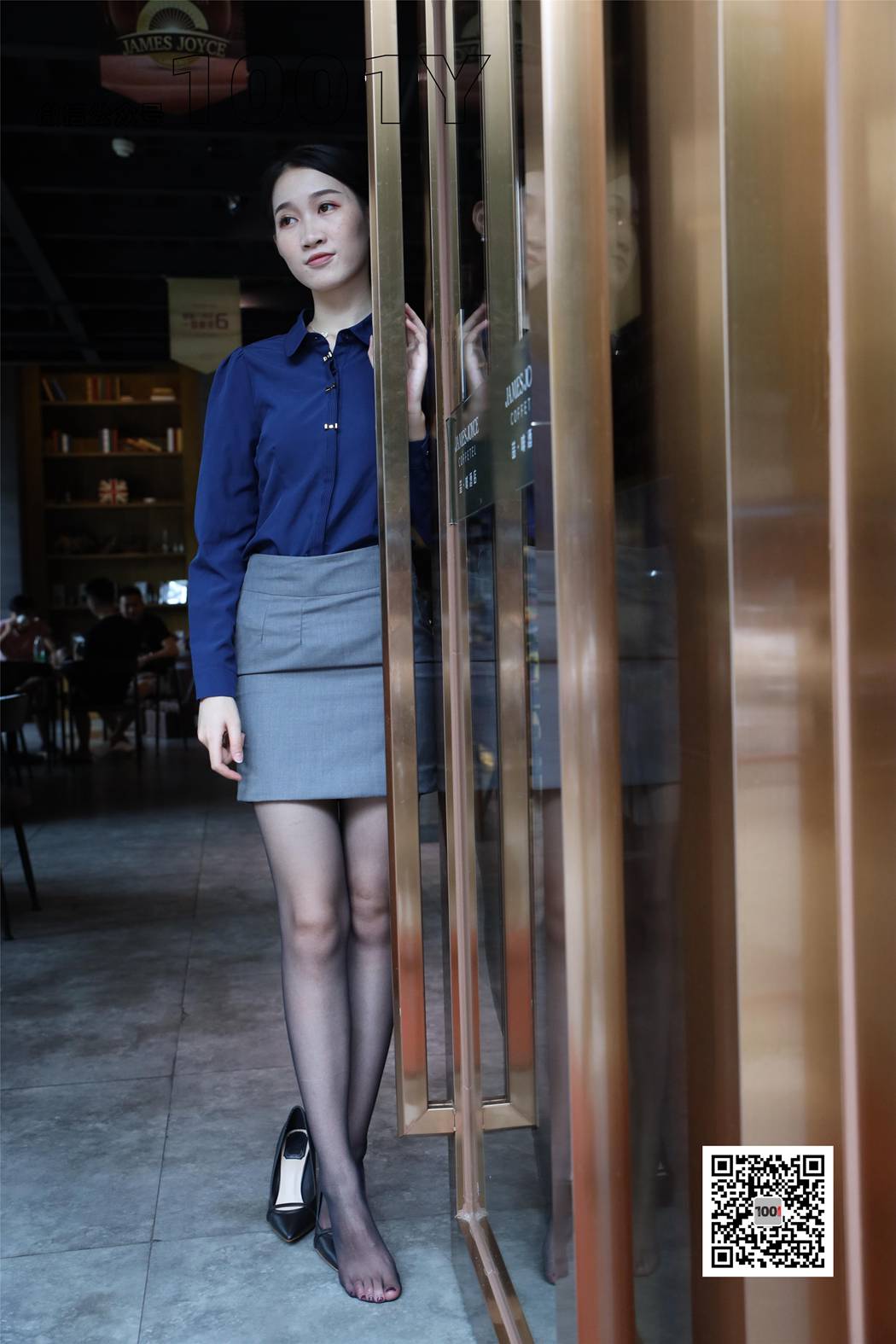 图片[16]-[IESS异思趣向] 一千零一夜 NO.045 腿腿《餐厅的服务员2》在线浏览 – 速更版-美库