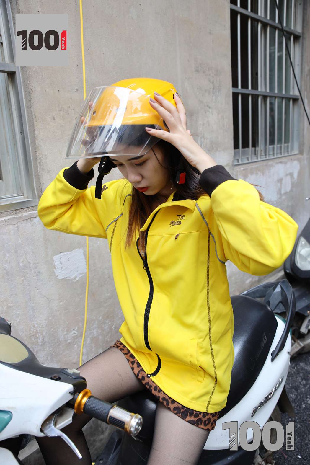 图片[31]-[IESS异思趣向] 一千零一夜 NO.057 西瓜《您好，您的外卖已送达1》在线浏览 – 速更版-美库