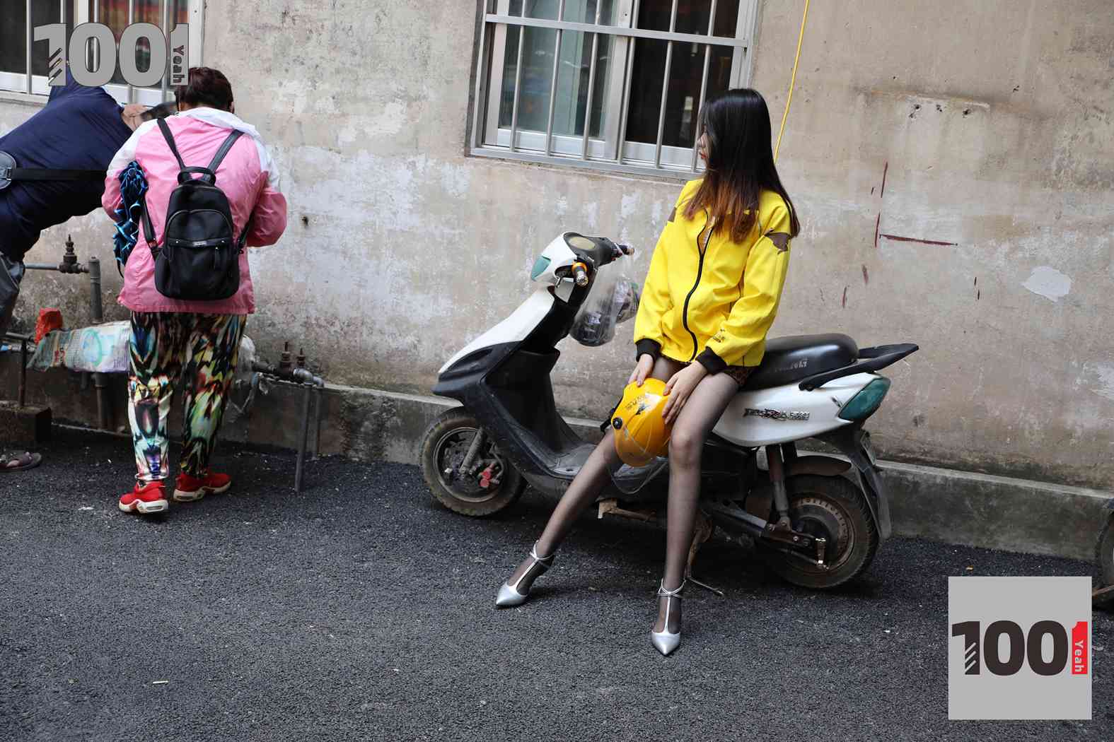 图片[35]-[IESS异思趣向] 一千零一夜 NO.057 西瓜《您好，您的外卖已送达1》在线浏览 – 速更版-美库