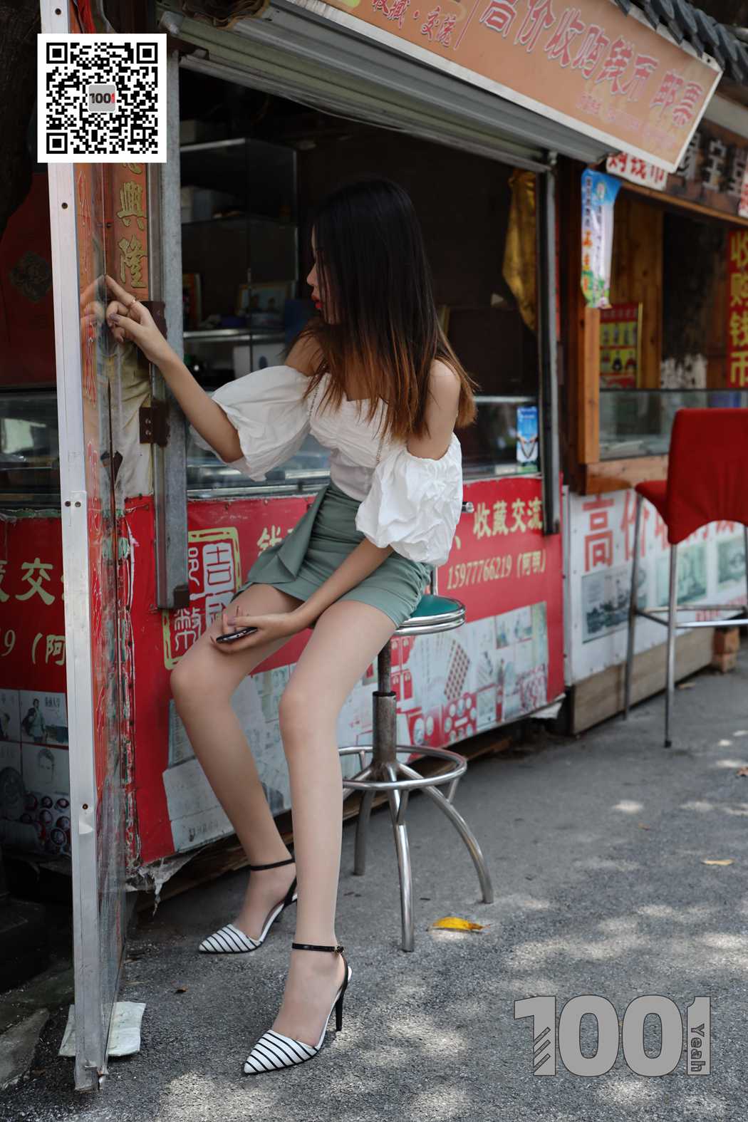 图片[24]-[IESS异思趣向] 一千零一夜 NO.071 西瓜《逛古玩城1》在线浏览 – 速更版-美库