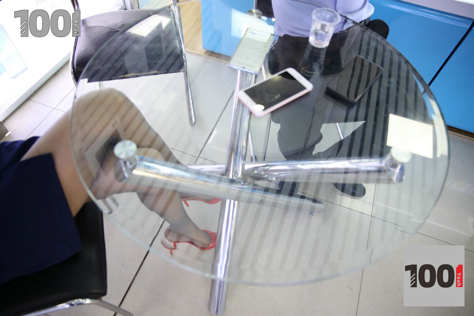 图片[68]-[IESS异思趣向] 一千零一夜 NO.066 LUCY – 卖手机2 在线浏览 – 速更版-美库