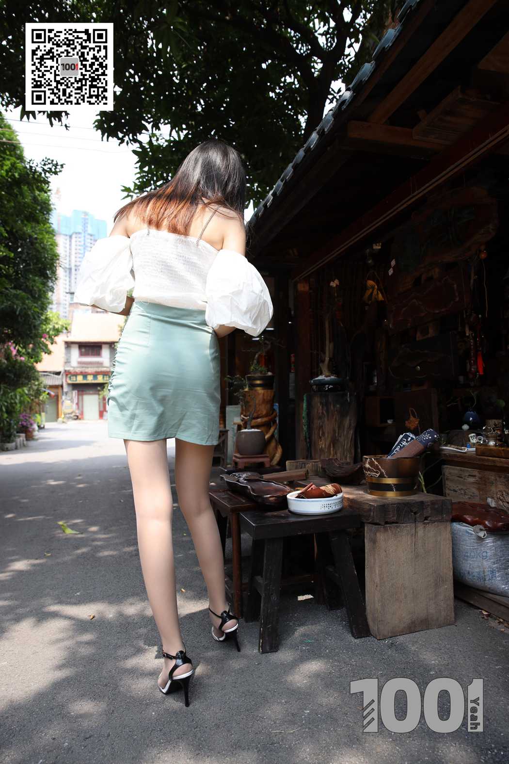 图片[81]-[IESS异思趣向] 一千零一夜 NO.072 西瓜《逛古玩城2》在线浏览 – 速更版-美库