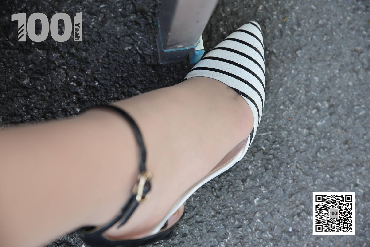 图片[18]-[IESS异思趣向] 一千零一夜 NO.072 西瓜《逛古玩城2》在线浏览 – 速更版-美库