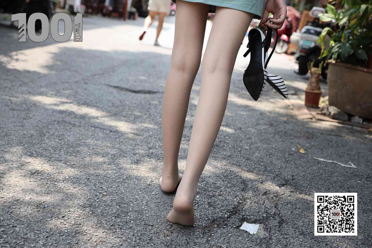 图片[86]-[IESS异思趣向] 一千零一夜 NO.073 西瓜《逛古玩城3》在线浏览 – 速更版-美库