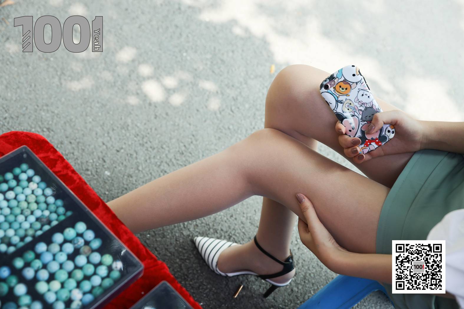 图片[72]-[IESS异思趣向] 一千零一夜 NO.072 西瓜《逛古玩城2》在线浏览 – 速更版-美库