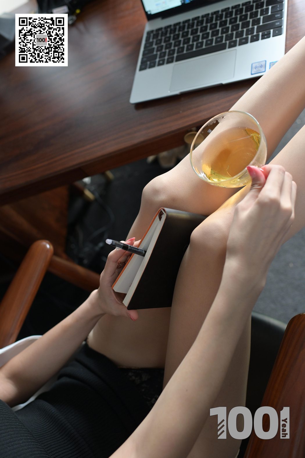 [IESS异思趣向] 一千零一夜 NO.077 Lucy《蕾丝小秘1》在线浏览 - 雅色汇