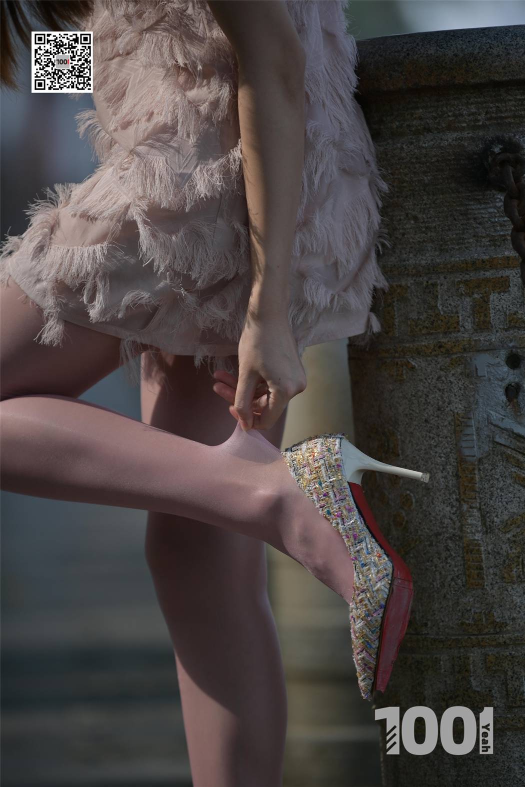 [IESS异思趣向] 一千零一夜 NO.083 腿腿《邂逅2》在线浏览 - 雅色汇