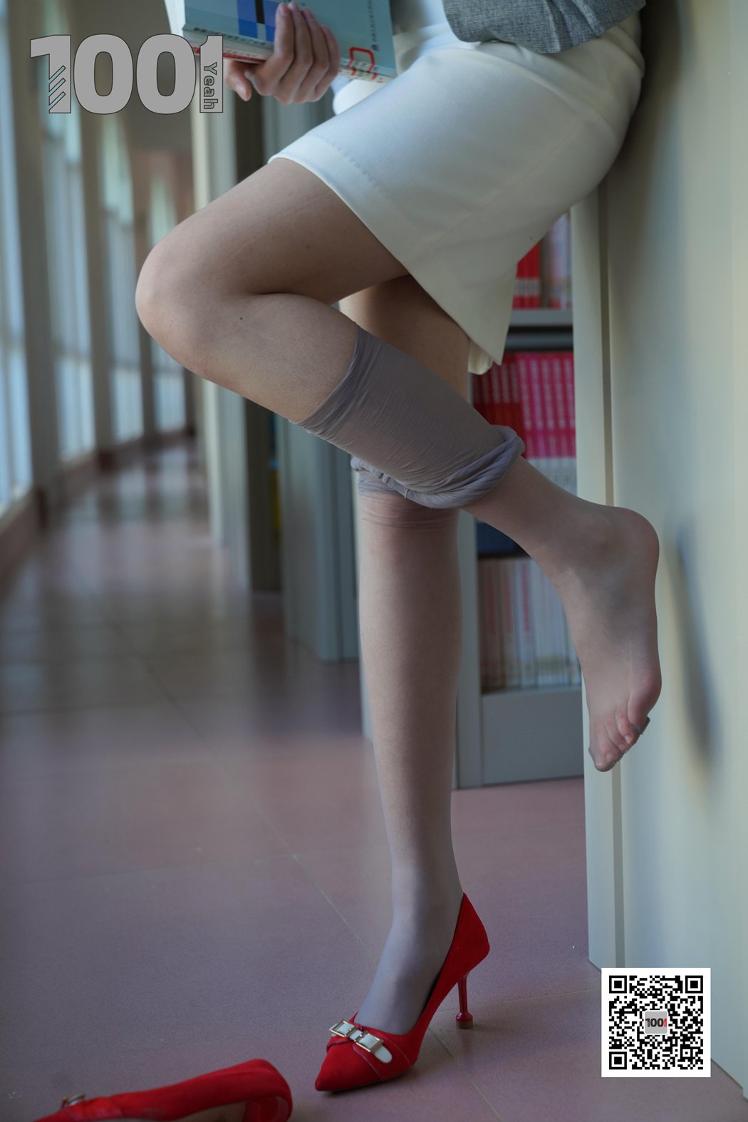 图片[5]-[IESS异思趣向] 一千零一夜 NO.094 草莓《新来的实习老师4》在线浏览 – 速更版-美库