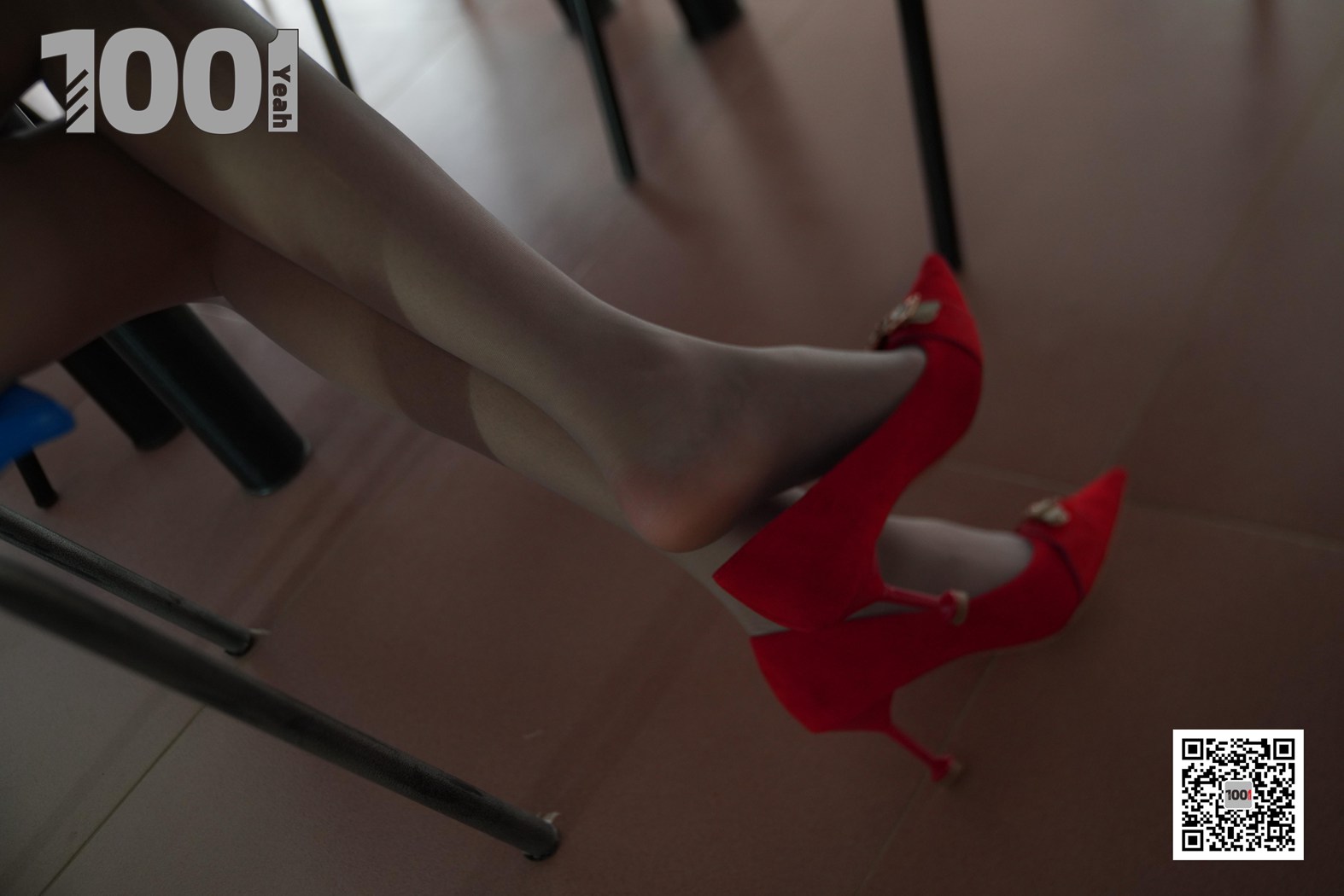 图片[31]-[IESS异思趣向] 一千零一夜 NO.092 草莓《新来的实习老师2》在线浏览 – 速更版-美库