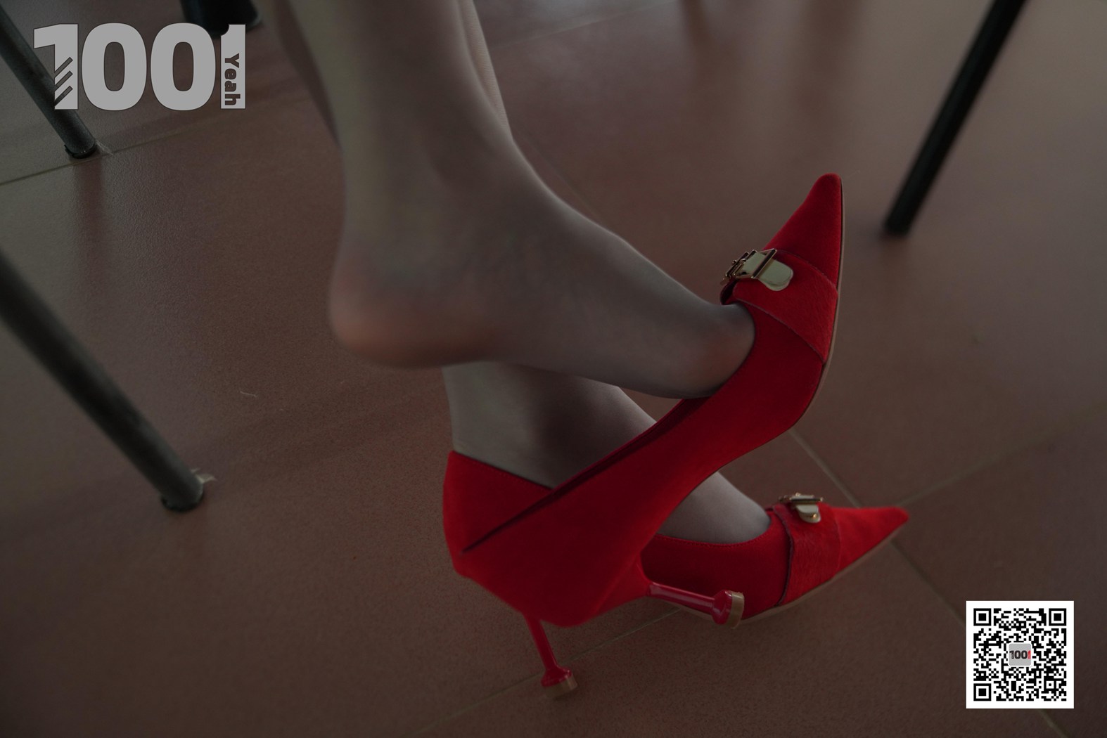 图片[28]-[IESS异思趣向] 一千零一夜 NO.092 草莓《新来的实习老师2》在线浏览 – 速更版-美库