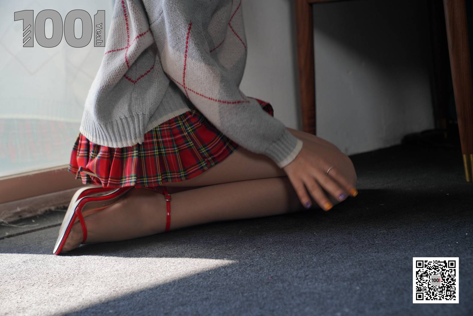 图片[7]-[IESS异思趣向] 一千零一夜 NO.096 西瓜《浓缩胶囊》圣诞特辑1 在线浏览 – 速更版-美库