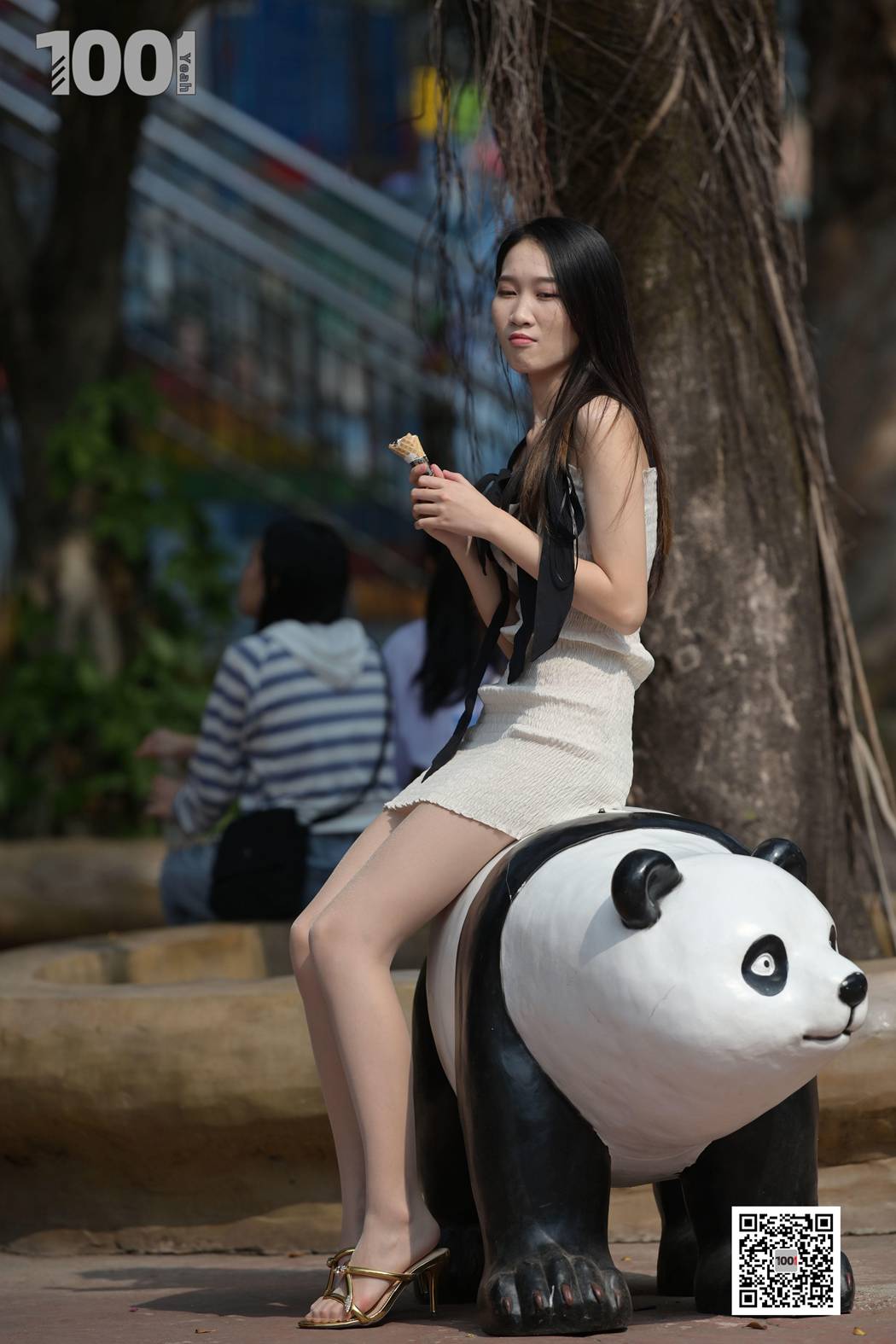 图片[79]-[IESS异思趣向] 一千零一夜 NO.103 腿腿《妈妈，那个姐姐有冰淇淋4》在线浏览 – 速更版-美库