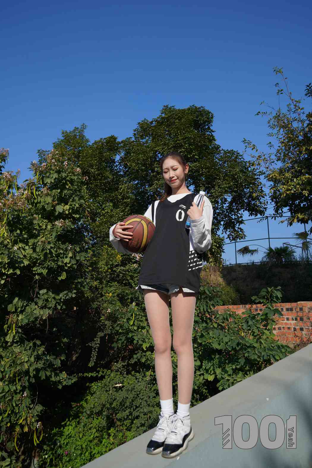 图片[84]-[IESS异思趣向] 一千零一夜 NO.105 草莓《陪女朋友打篮球1》在线浏览 – 速更版-美库