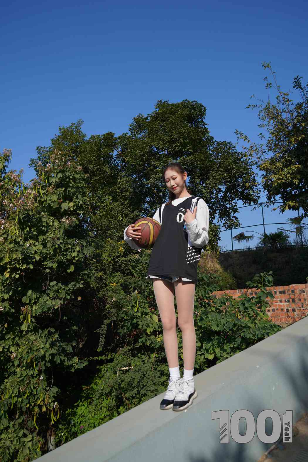 图片[38]-[IESS异思趣向] 一千零一夜 NO.105 草莓《陪女朋友打篮球1》在线浏览 – 速更版-美库