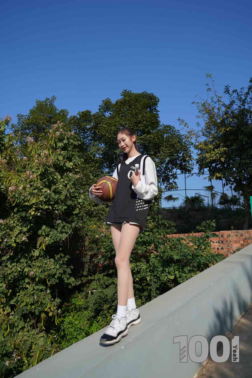 图片[67]-[IESS异思趣向] 一千零一夜 NO.105 草莓《陪女朋友打篮球1》在线浏览 – 速更版-美库