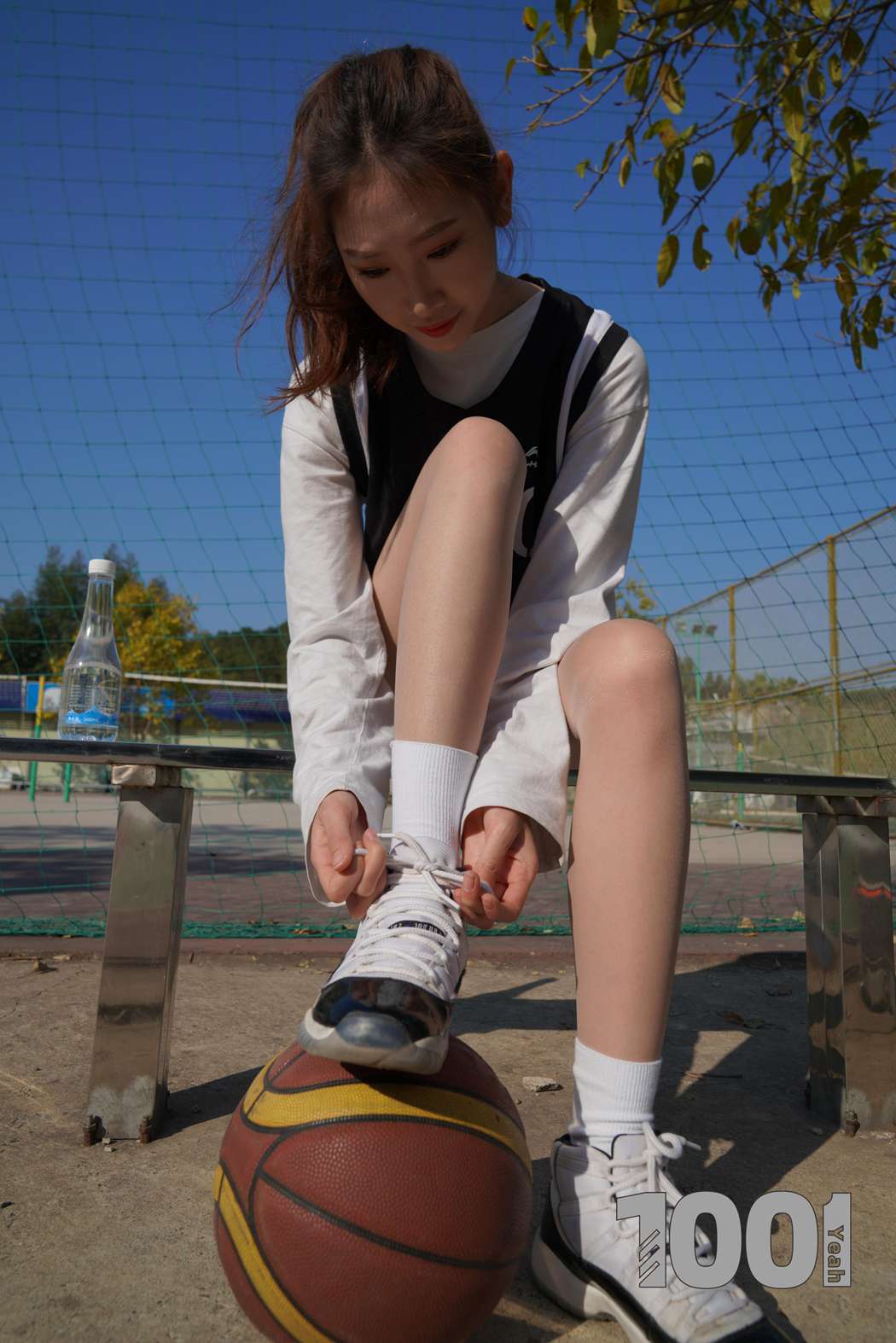 图片[19]-[IESS异思趣向] 一千零一夜 NO.105 草莓《陪女朋友打篮球1》在线浏览 – 速更版-美库