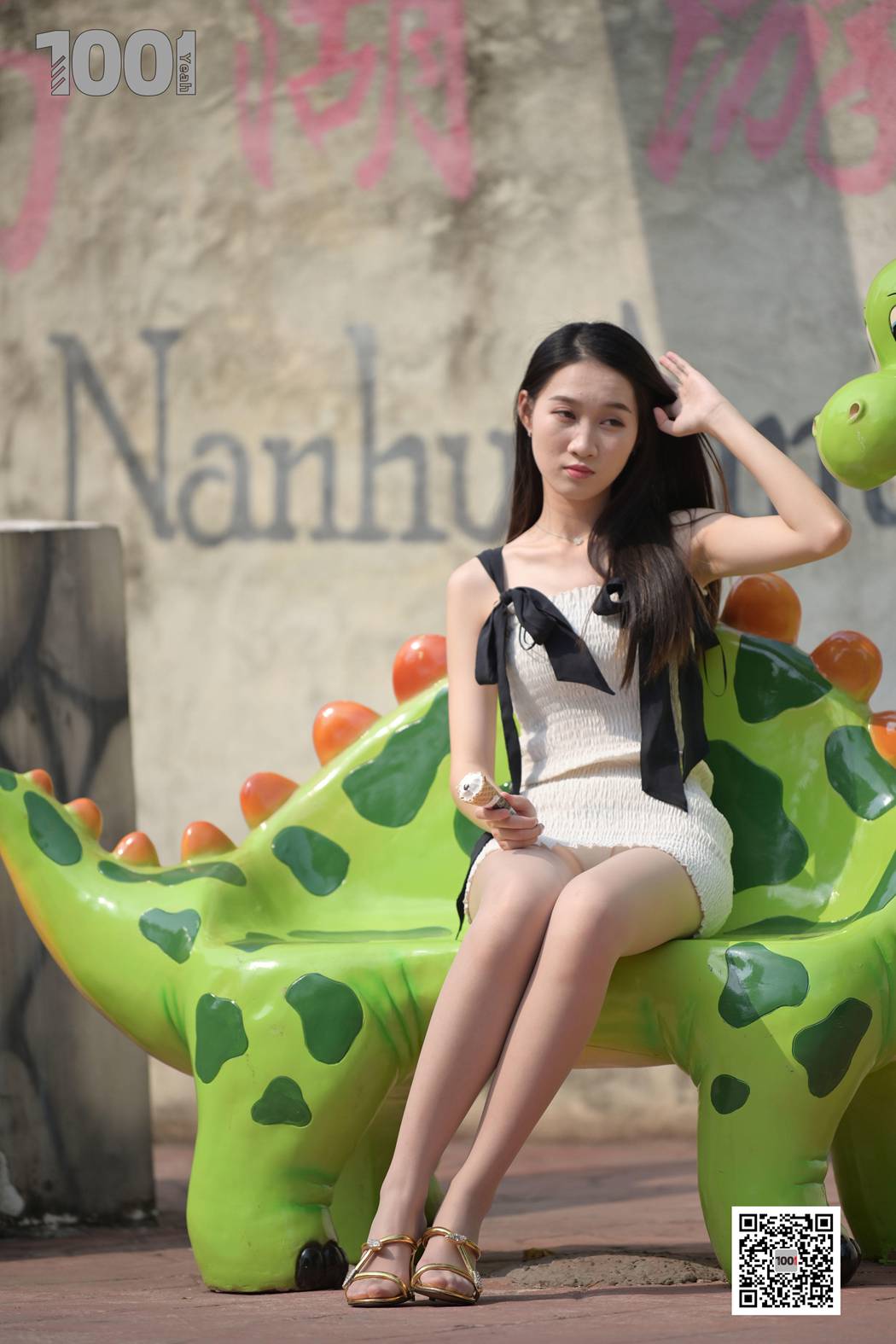 图片[9]-[IESS异思趣向] 一千零一夜 NO.102 腿腿《妈妈，那个姐姐有冰淇淋3》在线浏览 – 速更版-美库