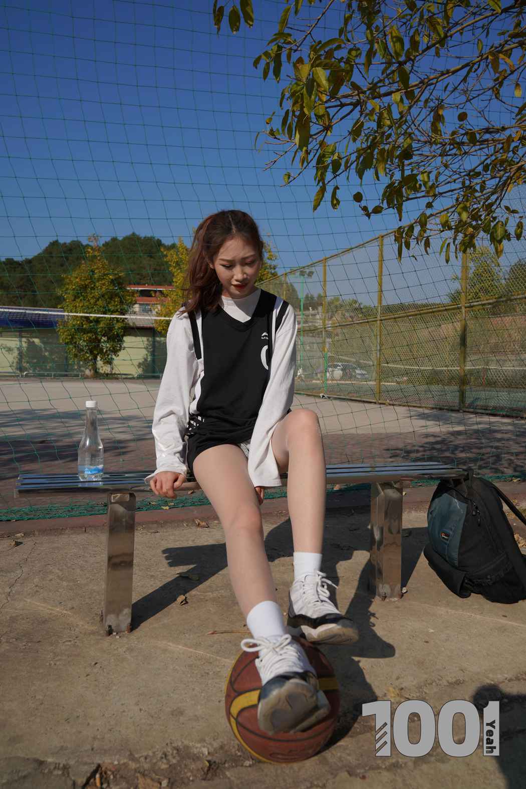 图片[51]-[IESS异思趣向] 一千零一夜 NO.105 草莓《陪女朋友打篮球1》在线浏览 – 速更版-美库